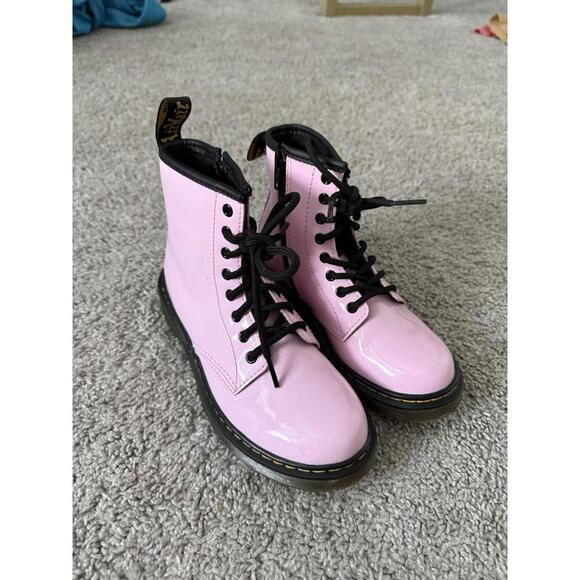 Doc Marten Youth Pale Pink Patent Leather 1460 Lace Up Boots Sz 1 - Picture 3 of 7